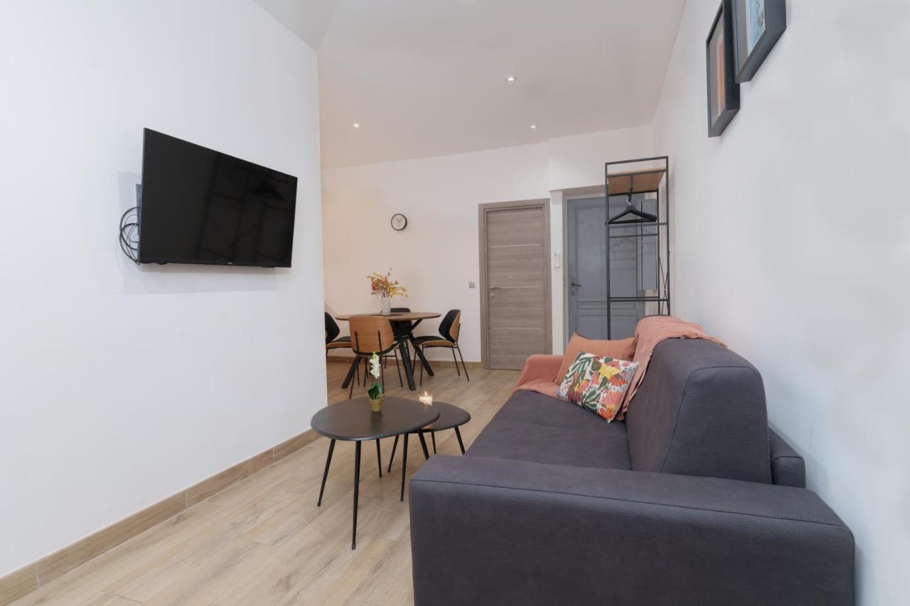 Appartement Imhost -cannes Centre Rue Hoche Palais - Croisette *